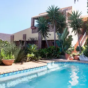 african-sun-guest-suites.hotels-capetown.com/